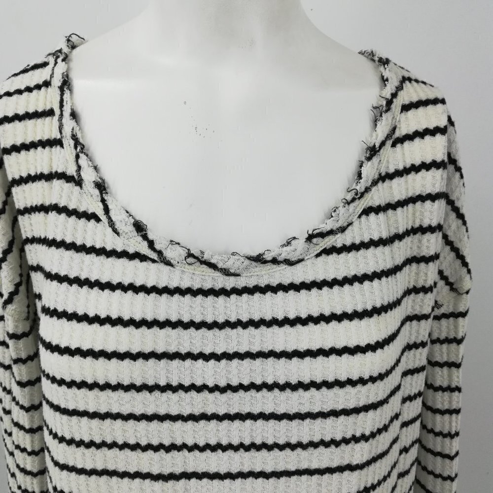We The Free Striped Thermal Shirt Size M Stretch Raw Ruffle Neck Flowy Hem - Picture 6 of 12